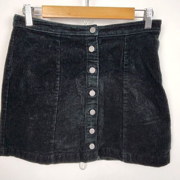 FOREVER 21 Black Corduroy Button Front A-Line Mini Skirt Womens L - Picture 1 of 4